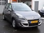Renault Scenic 2.0 Dynamique Automatische airco, navigatie, licht metalen velgen, cruise controle, parkeersensoren, automaat, enz.