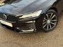 Volvo V60 2.0 T6 Plug-in hybrid AWD Plus Dark | Harman/Kardon | Stoel & Stuur verwarming | Memory | Trekhaak |