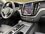 Volvo XC60 2.0 T6 Plug-in hybrid AWD Plus Dark | Panoramadak | 360 Camera | Stoel & Stuur Verwarming | Trekhaak |