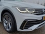 Volkswagen Tiguan 1.5 TSI R-Line Business+ /Prachtige auto!/Trekh./