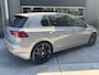 Volkswagen Golf 1.5 eTSI 150pk DSG Style 1st Edition Black Panoramadak Winterpakket 19" Velgen IQ Light Massagestoel
