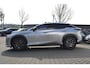 Lexus RZ 350e Luxury Line 77 kWh NIEUW DIRECT LEVERBAAR STOELVERW EL-ACHTERKLEP EL-STOELEN INFRAROOD-VERW STUURVERW 360-CAMERA