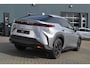 Lexus RZ 350e Luxury Line 77 kWh NIEUW DIRECT LEVERBAAR STOELVERW EL-ACHTERKLEP EL-STOELEN INFRAROOD-VERW STUURVERW 360-CAMERA