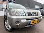 Nissan X-Trail 2.0 Columbia 2wd met trekhaak en achteruitrijcamera en cruise controle en airco