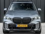 BMW X5 xDrive50e 490pk M Sport Pro | Panorama dak | Luchtvering | Comfort Access | Soft Close | Trekhaak | Shadowline Lights | Comfort Seats | 4-Zone Climate | Driving Assistant Prof. | Harman/Kardon | Ambient Ai