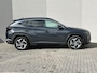 Hyundai Tucson 1.6 T-GDI PHEV Premium 4WD / Trekhaak 1.350 KG Trekgewicht / Navigatie / Apple CarPlay & Android Auto / Adaptieve Cruise Control / Dealer Onderhouden / Origineel Nederlands / Lederen Bekleding / Elektrische Achterklep / Elektrisch Verstelbare Voorstoelen / Stoelverwarming / Stoelverkoeling / Lichtmetalen Velgen / Parkeersensoren Voor & Achter /