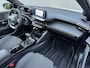 Peugeot 208 1.2 PureTech GT-Line | Pano | Carplay | Camera | Dodehoekassistent | Navi | Cruise control | Rijstrookassistent | DAB