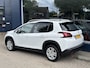 Peugeot 2008 1.2 Turbo 110PK Signature | 6-Bak | All Season banden | Navigatie | DAB+ | Cruise control | Airco | LED Dagrijverlichting | Dakrails | Sensoren achterzijde.