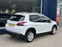 Peugeot 2008 1.2 Turbo 110PK Signature | 6-Bak | All Season banden | Navigatie | DAB+ | Cruise control | Airco | LED Dagrijverlichting | Dakrails | Sensoren achterzijde.