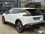 Peugeot 2008 1.2 Turbo 100 PK Allure | Lage km stand 7800 | Navigatie via Telefoon | Stoelverwarming | 360 Graden Camera | Dode Hoek Detectie | Climate Control | LED Verlichting | Cruise Control | 17" Lichtmetalen Velgen | Hoge Zitpositie | Half Lederen Bekleding |