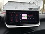 Peugeot 2008 1.2 Turbo 100 PK Allure | Lage km stand 7800 | Navigatie via Telefoon | Stoelverwarming | 360 Graden Camera | Dode Hoek Detectie | Climate Control | LED Verlichting | Cruise Control | 17" Lichtmetalen Velgen | Hoge Zitpositie | Half Lederen Bekleding |