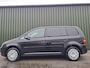 Volkswagen Touran 2.0-16V FSI Trendline