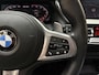 BMW 1-Serie M135i xDrive *Panoramadak* Head-Up / Adaptive Cruise / Harman/Kardon / Keyless / Lederen Kuipstoelen / Carplay / Camera / 19'' LMV
