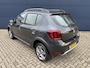 Dacia Sandero Stepway 90pk | WINTERSALE | Navigatie | Parkeercamera | Cruise control | Parkeersensoren | Airco | All-season banden |