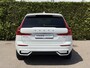 Volvo XC60 T6 Plug-in hybrid AWD Plus Dark | Blis | Keyless | Pano dak | Elektrische stoelen | AppleCarplay | Stuur en Stoel verwarming | 360 camera | Google |
