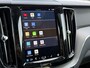 Volvo XC60 T6 Plug-in hybrid AWD Plus Dark | Blis | Keyless | Pano dak | Elektrische stoelen | AppleCarplay | Stuur en Stoel verwarming | 360 camera | Google |
