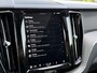 Volvo XC60 T6 Plug-in hybrid AWD Plus Dark | Blis | Keyless | Pano dak | Elektrische stoelen | AppleCarplay | Stuur en Stoel verwarming | 360 camera | Google |