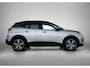Peugeot 3008 1.6 HYbrid GT 225pk Automaat | Black Pack | Afneembare Trekhaak | Elektrische Bestuurdersstoel | Stoelmassage | Elektrische Klep | Adaptieve Cruise Control | Full-LED | Navigatie | Climate Control | Keyless Entry/Start | 19"LMV | Dodehoekdetectie | Apple Carplay/Android Auto |
