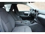 Volvo XC40 T2 AUT8 129PK Business Pro | Trekhaak | Verwarmbare Voorstoelen | Parkeercamera | Navigatie | BLIS Dodehoekdetectie | Adaptieve Cruise Control | Volvo on Call | Bluetooth Telefonie & Multimedia