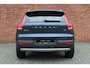 Volvo XC40 T2 AUT8 129PK Business Pro | Trekhaak | Verwarmbare Voorstoelen | Parkeercamera | Navigatie | BLIS Dodehoekdetectie | Adaptieve Cruise Control | Volvo on Call | Bluetooth Telefonie & Multimedia