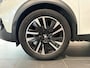 Peugeot 2008 1.2 Blue Lease Allure | Climate Control | Voorruit Verwarmd | Full Map Navigatie | Apple Carplay / Android Auto | Camera | Parkeersensoren | Bekleding Half Leder