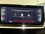 Peugeot 2008 1.2 Blue Lease Allure | Climate Control | Voorruit Verwarmd | Full Map Navigatie | Apple Carplay / Android Auto | Camera | Parkeersensoren | Bekleding Half Leder