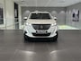 Peugeot 2008 1.2 Blue Lease Allure | Climate Control | Voorruit Verwarmd | Full Map Navigatie | Apple Carplay / Android Auto | Camera | Parkeersensoren | Bekleding Half Leder