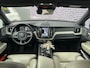 Volvo XC60 2.0 T8 Twin Engine AWD Inscription | Trekhaak | Luchtvering | Bowers & Wilkins | 360° Camera | Geventileerde Voorstoelen | Adaptieve Cruise Control | Schuif-/Kanteldak | 20" | Stoel-/Stuurverwarming |