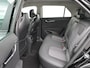 Kia Niro EV DynamicLine 64.8 kWh - SOH 99,2% - Navigatie - Apple Carplay/Android Auto - Parkeersensoren voor en achter - Fabrieksgarantie tot 2032