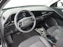 Kia Niro EV DynamicLine 64.8 kWh - SOH 99,2% - Navigatie - Apple Carplay/Android Auto - Parkeersensoren voor en achter - Fabrieksgarantie tot 2032