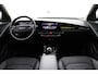 Kia Niro EV DynamicPlusLine 64.8 kWh - SOH 99,0% - Stoel-/stuurverwarming - Schuif-/kanteldak - Cruise Control - Navigatie - Fabrieksgarantie tot 11-2031