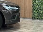 Volvo V60 T6 AWD Recharge Essential T6 AWD Recharge Essential | Trekhaak | All Season banden | Lederen bekleding | Adaptieve Cruise Control | Stoelverwarming voor+achter | Stuurwielverwarming | Parkeercamera | 350pk | Pilot Assist | BLIS Dode Hoek Detectie | 18 Inch | Google Infotainment | DAB Radio | Apple Carplay/Android Auto | Parkeersensoren voor+achter | Automatisch dimmende binnen en buitenspiegels | Elektrisch verstelbare lendesteunen | Volvo On Call met mobiele App functie | Platinum Grey Metallic |
