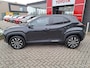 Toyota Yaris Cross 1.5 Hybrid 130 Dynamic STOEL- STUUR- EN VOORRUITVERWARMING DRAADLOZE TEL. LADER