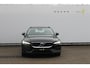 Volvo V60 B3 163PK Automaat Momentum Advantage Lederen bekleding / Apple Carplay / Cruise control / Stoelverwarming / Stuurwielverwarming / lichtmetalen velgen / Road Sign information