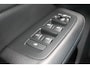 Volvo V60 B3 163PK Automaat Momentum Advantage Lederen bekleding / Apple Carplay / Cruise control / Stoelverwarming / Stuurwielverwarming / lichtmetalen velgen / Road Sign information