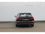 Volvo V60 B3 163PK Automaat Momentum Advantage Lederen bekleding / Apple Carplay / Cruise control / Stoelverwarming / Stuurwielverwarming / lichtmetalen velgen / Road Sign information
