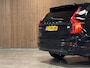 Volvo XC90 T8 AWD Recharge Ultra Ultimate Dark | Luchtvering | Trekhaak | All Season banden | 360° Camera | Head-Up Display | Harman Kardon | 455pk | Adaptieve Cruise Control | Standkachel met Volvo On Call App | Stoelverwarming voor+achter | Stuurwielverwarming | Schuifdak | Full LED Meesturende koplampen | Pilot Assist | BLIS Dode Hoek Detectie | Alcantara hemelbekleding | Lederen zonnekleppen en handgrepen | Elektrische voorstoelen geheugen | Lederen bekleding | Zitting verlenging voorstoelen | Lederen dashboard | 20 Inch | Google Infotainment | Keyless Drive | Privacy Glass | Elektrisch bedienbare achterklep | Geïntegreerd kinderzitje achterin | Geïntegreerde zongordijnen achterportieren | Verlichte instaplijsten | 7-Persoons | 4-Zone Climate Control | DAB Radio | Apple Carplay/Android Auto | Alarm Klasse III | Draadloos telefoon opladen | Volvo On Call met mobiele App functie | Onyx Black Metallic |