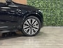 Volvo XC90 T8 AWD Recharge Ultra Ultimate Dark | Luchtvering | Trekhaak | All Season banden | 360° Camera | Head-Up Display | Harman Kardon | 455pk | Adaptieve Cruise Control | Standkachel met Volvo On Call App | Stoelverwarming voor+achter | Stuurwielverwarming | Schuifdak | Full LED Meesturende koplampen | Pilot Assist | BLIS Dode Hoek Detectie | Alcantara hemelbekleding | Lederen zonnekleppen en handgrepen | Elektrische voorstoelen geheugen | Lederen bekleding | Zitting verlenging voorstoelen | Lederen dashboard | 20 Inch | Google Infotainment | Keyless Drive | Privacy Glass | Elektrisch bedienbare achterklep | Geïntegreerd kinderzitje achterin | Geïntegreerde zongordijnen achterportieren | Verlichte instaplijsten | 7-Persoons | 4-Zone Climate Control | DAB Radio | Apple Carplay/Android Auto | Alarm Klasse III | Draadloos telefoon opladen | Volvo On Call met mobiele App functie | Onyx Black Metallic |