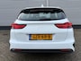 Kia Ceed Sw Dolle Demo Deals | 1.5 T-GDi 140pk DynamicLine | Navigatie | Parkeercamera | Climate control | Cruise control |