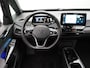 Volkswagen ID.3 Life 58 kWh Navigatie - Pdc - Clima - L.M. Velgen