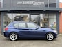 BMW 1-Serie 116d Centennial High Executive ✅ Stoelverwarming ✅ Navi ✅ Cruise ✅ PDC V+A ✅