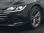 Volkswagen Arteon Shooting Brake 1.4 TSI eHybrid R-Line Business+ Plug In Hybrid 218pk Dealer O.H PHEV | Panodak | Trekhaak af Fabriek | Adaptive Cruise |  Lederen Sportstoelen Massage & Memory | 360 Camera | Head Up | Stuurverwarming | Virtual | BLIS |