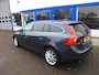 Volvo V60 2.0 D3 SUMMUM  5 CIL!!!! ,AUT,LEDER,NAVI,17 INCH UNIEKE VOLVO, NW STAAT!!