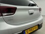 Kia Rio 1.0 T-GDi MHEV DynamicPlusLine Aut. | Lage km-stand! | 1e Eig. | BTW | Navigatie | Camera | Parkeersensoren | Lm-wielen |