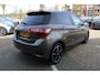 Toyota Yaris 1.5 HYBRID BI-TONE PANODAK NAVI CLIMA CRUISE KEYLESS CAMERA EL-RAMEN LM-VELGEN