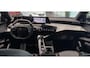 Peugeot e-5008 GT Exclusive 73 kwh 7-Zits | Climate Control | Voorstoelen Elek. Verstelbaar + Massage, Geheugen & Verwarming | Elek. Schuif / Kantel Dak | Elek. Kofferklep | Full Map Navigatie | Apple Carplay / Android Auto | 360 Camera | Parkeersensoren | Bekleding Leder | Direct uit Voorraad Leverbaar!