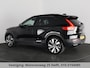 Volvo XC40 P8 AWD R-DESIGN ACCU SOH 93% GARANTIE 11-2030* BEREIK 462 KM WLTP. NL AUTO. BIJNA 2021.PARKEERSENSOREN V+A . 360 CAMERA V+A . APPLE CARPLAY & ADNROID AUTO . STOEL -EN STUURVERWARMING