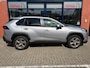 Toyota RAV4 2.5 Hybrid Dynamic Automaat / Stuur- en stoelverw. / Trekhaak 800kg / Camera / Navi via Apple - Android / 18"/ A klep