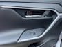 Toyota RAV4 2.5 Hybrid Dynamic Automaat / Stuur- en stoelverw. / Trekhaak 800kg / Camera / Navi via Apple - Android / 18"/ A klep