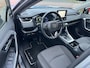 Toyota RAV4 2.5 Hybrid Dynamic Automaat / Stuur- en stoelverw. / Trekhaak 800kg / Camera / Navi via Apple - Android / 18"/ A klep